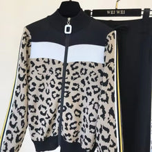 Load image into Gallery viewer, A leopard never changes its spots&quot; lounge set