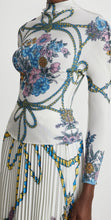 Load image into Gallery viewer, Butterflies and flowers Top and pleated Skirt