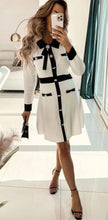 Load image into Gallery viewer, The sophisticated knitted dress with brooch bow - IN CURVE SIZES