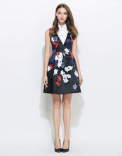 Load image into Gallery viewer, Comino Couture White Collar Floral Sleeveless Dress *WAS £95*