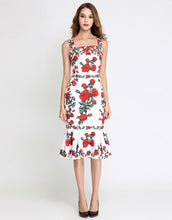 Load image into Gallery viewer, Comino Couture English Rose Dress *WAS £145*