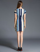 Load image into Gallery viewer, Comino Couture Printed Shift Dress *WAS £125*