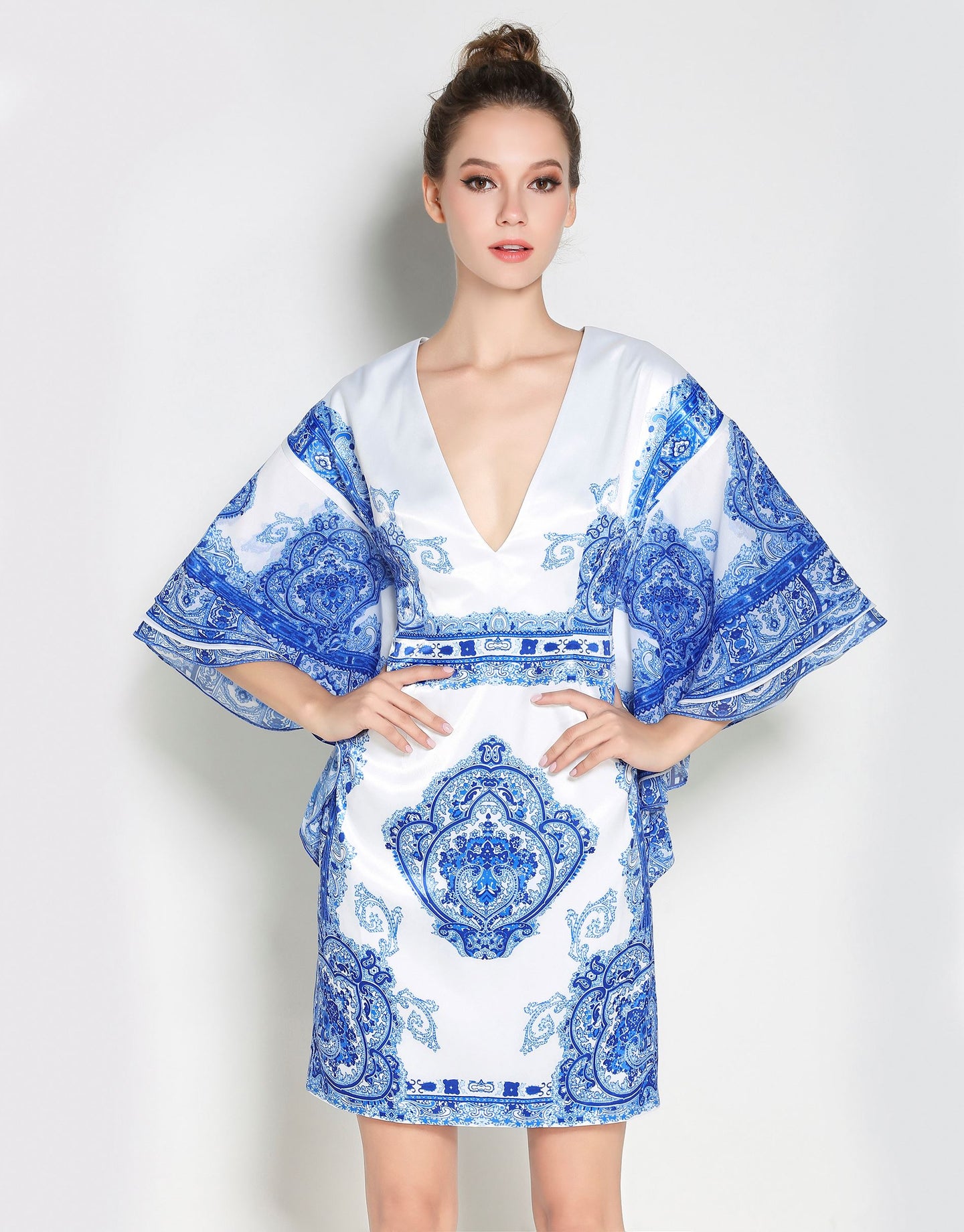 Comino Couture Blue & White Printed Kimono Dress with Plunge Front * WAS £135*
