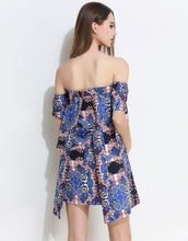 Load image into Gallery viewer, Comino Couture Bandeaux Dress