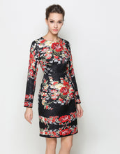 Load image into Gallery viewer, Comino Couture “Ready to Bloom” long sleeved dress