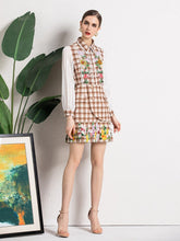 Load image into Gallery viewer, Joyous flowers with plaid suit set