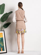 Load image into Gallery viewer, Joyous flowers with plaid suit set