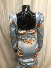 Load image into Gallery viewer, Blue flower two piece set sample sale