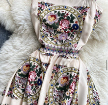 Load image into Gallery viewer, Flowers all round strappy maxi dress