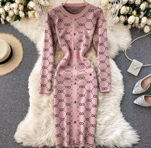 Load image into Gallery viewer, Long Sleeve midi knitted dress