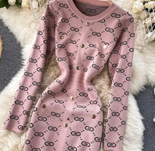 Load image into Gallery viewer, Long Sleeve midi knitted dress