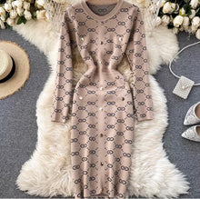 Load image into Gallery viewer, Long Sleeve midi knitted dress