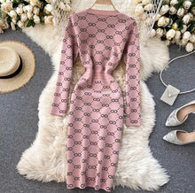 Load image into Gallery viewer, Long Sleeve midi knitted dress