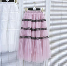 Load image into Gallery viewer, &quot;Yours tulley&quot; pleated skirt with lace details