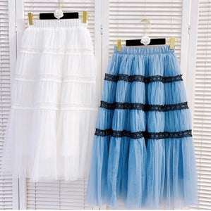 "Yours tulley" pleated skirt with lace details