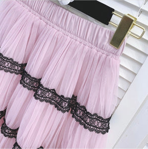 "Yours tulley" pleated skirt with lace details