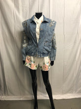 Load image into Gallery viewer, Sweet Dream denim jacket