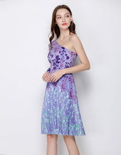 Load image into Gallery viewer, Purple printed flower on shoulder dress sample sale