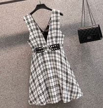 Load image into Gallery viewer, Pinafore and jumper two piece set