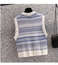 Load image into Gallery viewer, Pleated dress with vest overlay set