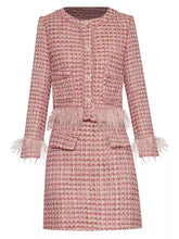 Load image into Gallery viewer, Mixed Pink tweed with pearl and feather set