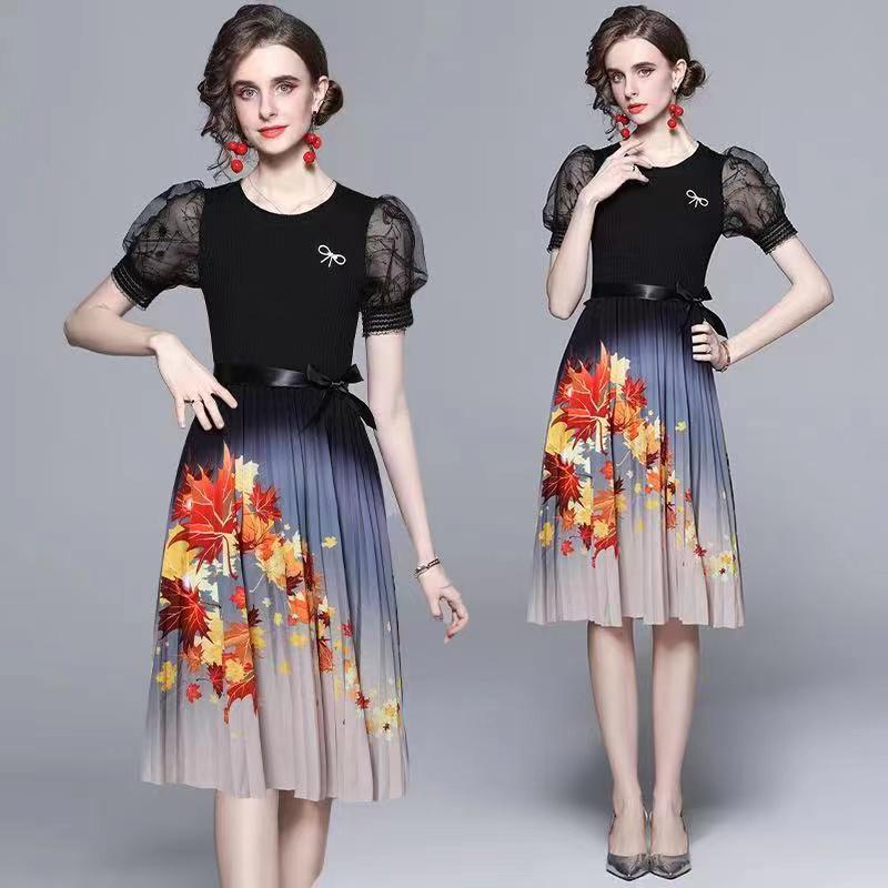 Twinkling leaves pleated midi dress