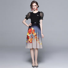 Load image into Gallery viewer, Twinkling leaves pleated midi dress
