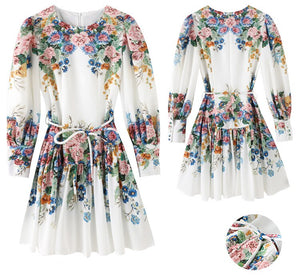 Hanging flowers mini dress with baloon sleeves