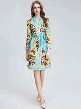 Load image into Gallery viewer, Venetian Vintage Printed Belted Coat