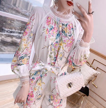 Load image into Gallery viewer, Flowers in bloom Top &amp; Shorts *