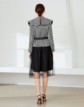 Load image into Gallery viewer, black and white patterned dress sample sale
