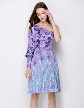 Load image into Gallery viewer, Purple printed flower on shoulder dress sample sale